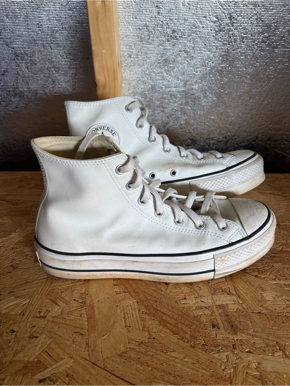 Converse White High-Top White Leather Sneakers women’s 10
